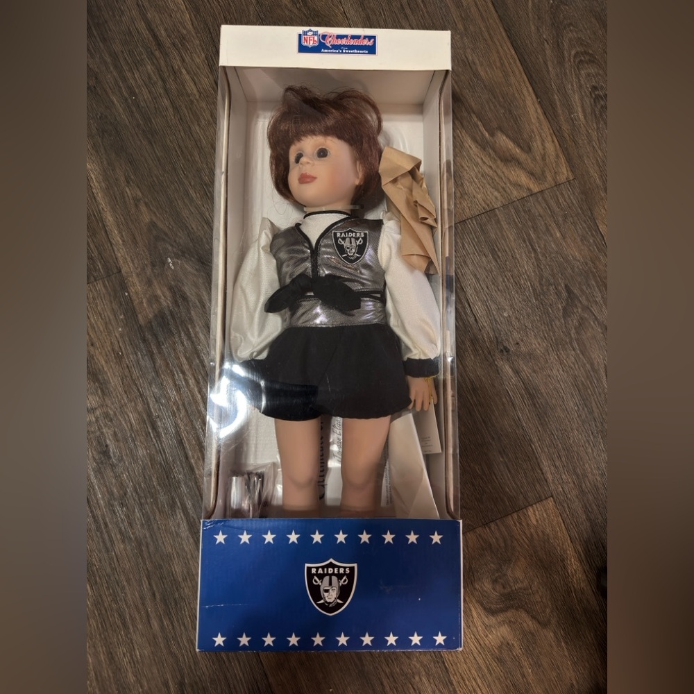 RAIDERS OFFICIAL NFL CHEERLEADER DOLL - AMERICA'S SWEETHEARTS NIB